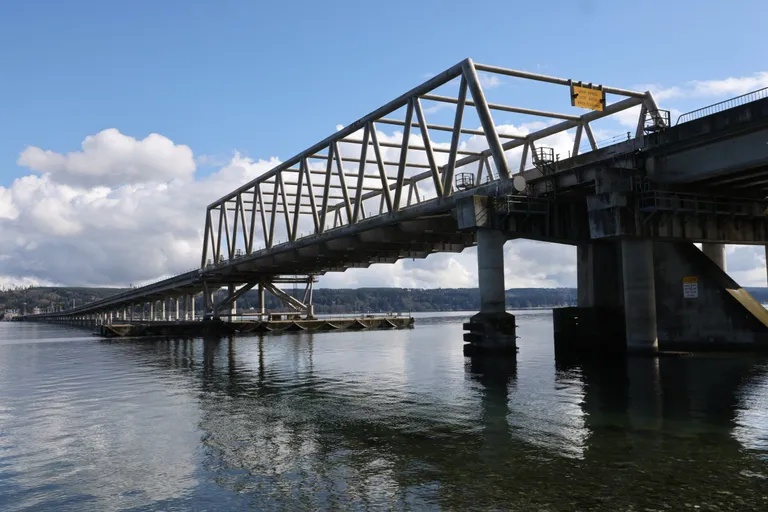 Hood Canal Bridge reopens after emergency